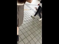 hetare-10 Cute Japanese Temptress Kneels to Worship Thick Manhood Devotedly