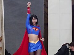 THZ97_03 Sizzling Tanned Beauty Displays Her Sultry Body Tricks at Summer Fest