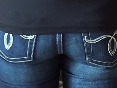 VIDEO1 Passionate Tutor Ignites Forbidden Desire in Curious Students