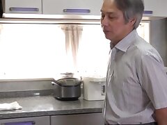 MEYD-452 Dark Haired Babe Gives Unforgettable Handjob Dreams