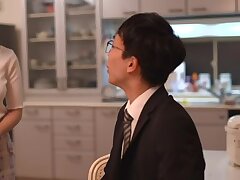 MVSD-551 Curvy Kyonyu Cosplay Babe in Bikini Armor Teases with Sultry Moves