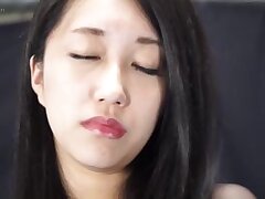 VFF05 Sizzling Japanese Temptress Intense Pleasure After Seductive Blowjob